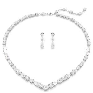 Swarovski crystal Bridal wedding jewelry / gift set
Mesmera set Rhodium